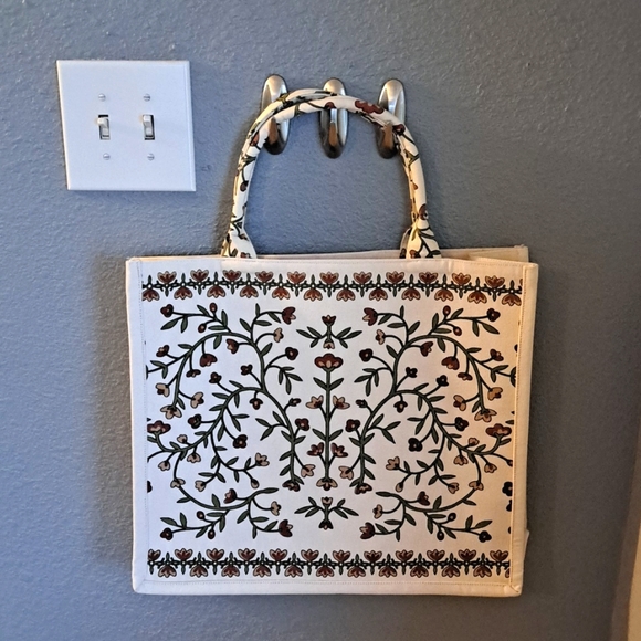Handbags - Like New Boho Floral Tote